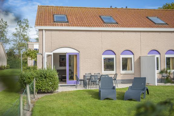 Tuin met tuinmeubilair | De Soeten Haert