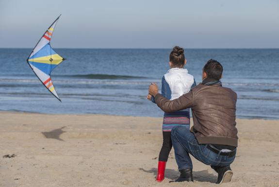 Vliegeren op het strand | De Soeten Haert